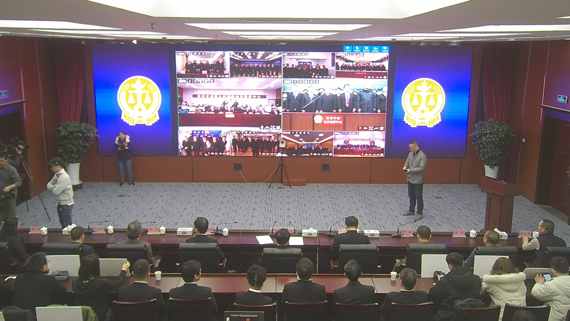 1577434302229040972.jpg 后攝像頭_監控點1_后攝像頭_20191211222301_1194601.jpg
